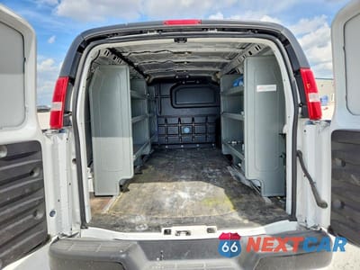 Zdjęcie 10 z 13 samochodu: 2024 CHEVROLET EXPRESS 2500 CARGO UTILITY / SERVICE VAN VIN:1GCWGAF71R1289493 - miniatura