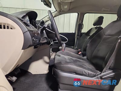 Zdjęcie 7 z 13 samochodu: 2018 DODGE GRAND CARAVAN SE VIN:2C4RDGBG3JR184873 - miniatura