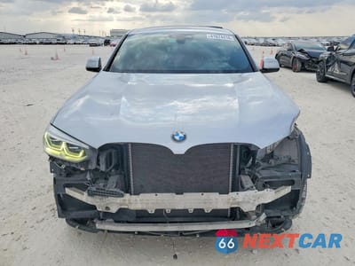 Piąte zdjęcie samochodu w środku: 2019 BMW X4 XDRIVE30I VIN:5UXUJ3C58KLA58450 - miniatura