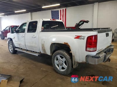 Drugie zdjęcie samochodu z przodu: 2011 GMC SIERRA K2500 SLT VIN:1GT121E86BF164954 - miniatura