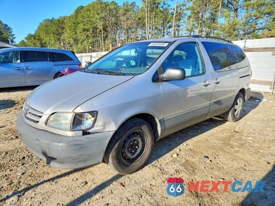 2002 TOYOTA SIENNA LE 4T3ZF13CX2U480855 - główne zdjęcie licytacji z USA - miniatura