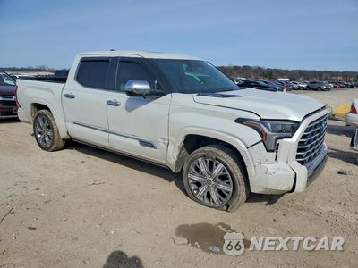 Czwarte zdjęcie samochodu z boku: 2022 TOYOTA TUNDRA CAPSTONE HV VIN:5TFVC5DB7NX010416 - miniatura