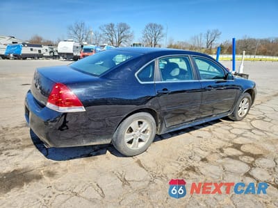 Trzecie zdjęcie samochodu z tyłu: 2013 CHEVROLET IMPALA LS VIN:2G1WF5E33D1262848 - miniatura