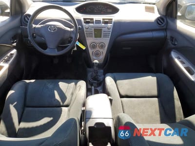 Zdjęcie 8 z 12 samochodu: 2010 TOYOTA YARIS BASE VIN:JTDBT4K34A4068374 - miniatura