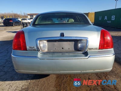 Zdjęcie 6 z 12 samochodu: 2007 LINCOLN TOWN CAR SIGNATURE VIN:1LNHM81W87Y627240 - miniatura