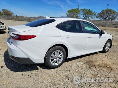 Trzecie zdjęcie samochodu z tyłu: 2025 TOYOTA CAMRY LE VIN:4T1DAACK4SU200730 - miniatura