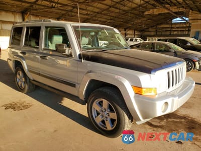 Czwarte zdjęcie samochodu z boku: 2006 JEEP COMMANDER VIN:1J8HH48KX6C254078 - miniatura