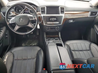 Zdjęcie 8 z 12 samochodu: 2013 MERCEDES-BENZ GL 450 4MATIC VIN:4JGDF7CE5DA266951 - miniatura