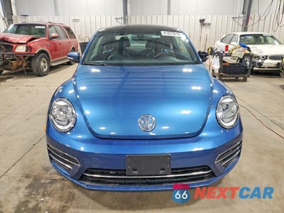 Piąte zdjęcie samochodu w środku: 2019 VOLKSWAGEN BEETLE SE VIN:3VWJD7AT4KM711935 - miniatura