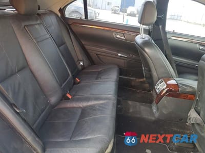 Zdjęcie 10 z 11 samochodu: 2007 MERCEDES-BENZ S 550 VIN:WDDNG71X77A085077 - miniatura