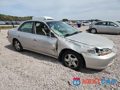 Czwarte zdjęcie samochodu z boku: 1998 HONDA ACCORD EX VIN:1HGCG5551WA217829 - miniatura