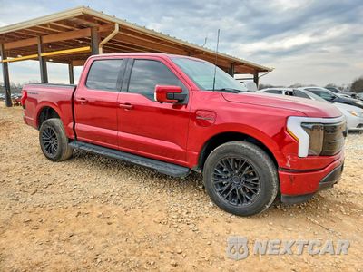 Czwarte zdjęcie samochodu z boku: 2022 FORD F150 LIGHTNING PRO VIN:1FT6W1EV7NWG01462 - miniatura