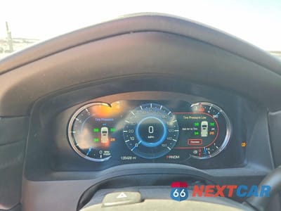 Zdjęcie 9 z 13 samochodu: 2016 CADILLAC ESCALADE PLATINUM VIN:1GYS4DKJ2GR331804 - miniatura