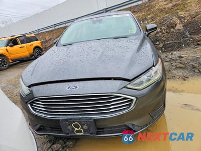 Piąte zdjęcie samochodu w środku: 2019 FORD FUSION SE VIN:3FA6P0LU0KR204715 - miniatura