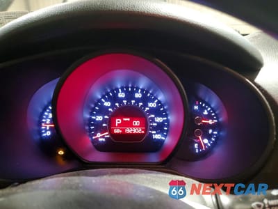 Zdjęcie 9 z 13 samochodu: 2014 KIA SOUL BASE VIN:KNDJN2A29E7104955 - miniatura
