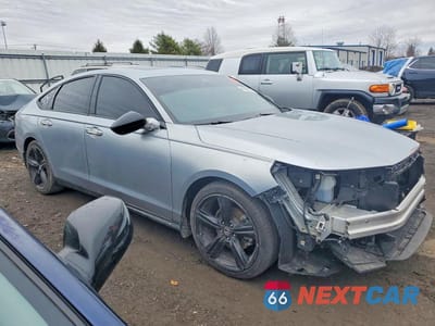 Czwarte zdjęcie samochodu z boku: 2024 HONDA ACCORD HYBRID SPORT-L VIN:1HGCY2F70RA034907 - miniatura