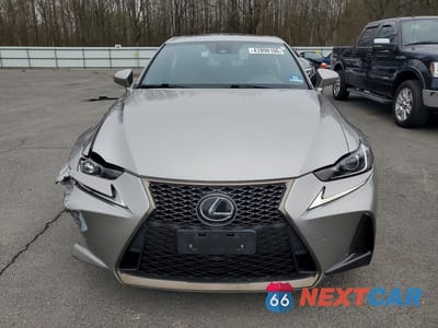 Piąte zdjęcie samochodu w środku: 2018 LEXUS IS 350 BASE VIN:JTHCZ1D21J5015405 - miniatura