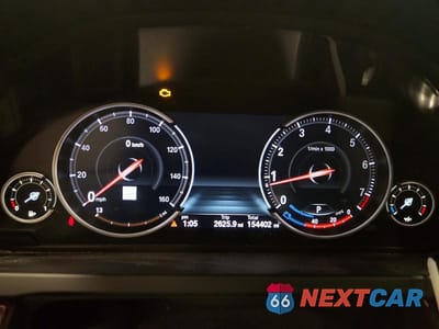 Zdjęcie 9 z 12 samochodu: 2014 BMW 750 LI VIN:WBAYE8C53ED135609 - miniatura