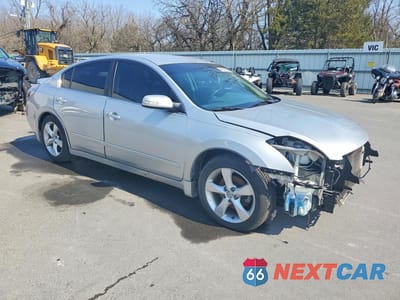 Czwarte zdjęcie samochodu z boku: 2007 NISSAN ALTIMA 3.5 SE VIN:1N4BL21E17C154057 - miniatura