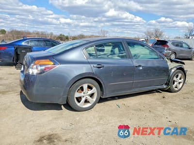 Trzecie zdjęcie samochodu z tyłu: 2008 NISSAN ALTIMA 3.5 SE VIN:1N4BL21E28C168020 - miniatura