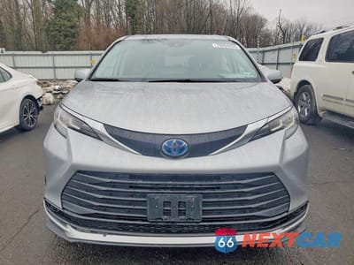 Piąte zdjęcie samochodu w środku: 2023 TOYOTA SIENNA LE 8-PASSENGER VIN:5TDBRKEC3PS173516 - miniatura