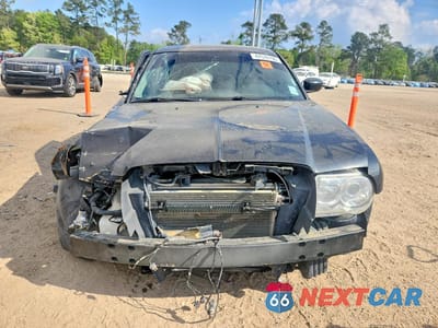 Piąte zdjęcie samochodu w środku: 2007 CHRYSLER 300C VIN:2C3KA63H27H833741 - miniatura