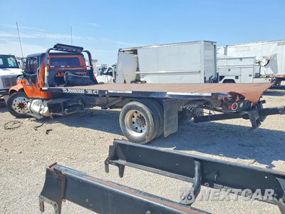 Drugie zdjęcie samochodu z przodu: 1997 INTERNATIONAL 4000 4700 - FLAT BED TRUCK VIN:1HTSCAAM3VH450969 - miniatura