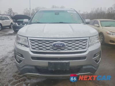 Piąte zdjęcie samochodu w środku: 2017 FORD EXPLORER PLATINUM VIN:1FM5K8HT5HGA72436 - miniatura