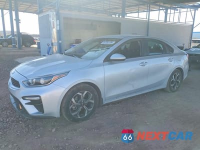 2020 KIA FORTE LXS 3KPF24AD3LE174993 - główne zdjęcie licytacji z USA - miniatura
