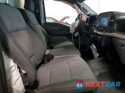 Zdjęcie 10 z 12 samochodu: 2023 FORD F150 VIN:1FTMF1CB1PKE69390 - miniatura