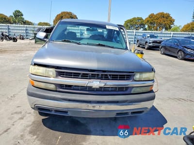 Piąte zdjęcie samochodu w środku: 1999 CHEVROLET SILVERADO C1500 VIN:1GCEC19T5XE241467 - miniatura