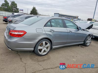 Trzecie zdjęcie samochodu z tyłu: 2012 MERCEDES-BENZ E 350 4MATIC VIN:WDDHF8JB1CA553499 - miniatura
