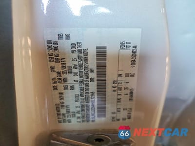 Zdjęcie 13 z 14 samochodu: 2017 LINCOLN MKC SELECT VIN:5LMCJ2D94HUL12365 - miniatura