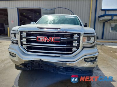 Piąte zdjęcie samochodu w środku: 2018 GMC SIERRA K1500 SLT VIN:3GTU2NEC0JG386010 - miniatura