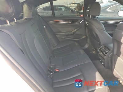 Zdjęcie 10 z 11 samochodu: 2019 BMW 530E VIN:WBAJA9C52KB391931 - miniatura