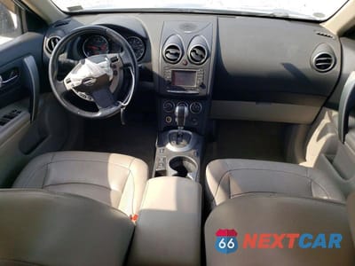 Zdjęcie 8 z 13 samochodu: 2013 NISSAN ROGUE S VIN:JN8AS5MT5DW009302 - miniatura