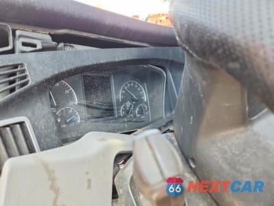 Zdjęcie 8 z 10 samochodu: 2019 FREIGHTLINER CASCADIA 126 SEMI TRUCK VIN:3AKGHHDR2KSKB6568 - miniatura