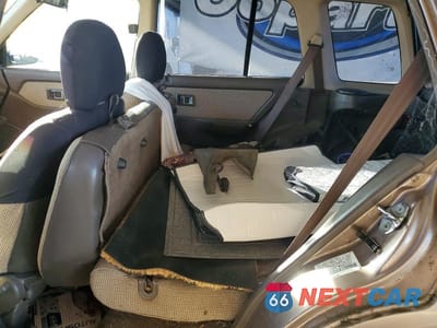 Zdjęcie 10 z 11 samochodu: 1991 HONDA CIVIC VIN:JHMEE4861MS002257 - miniatura