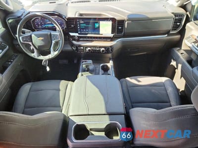 Zdjęcie 8 z 13 samochodu: 2025 CHEVROLET SILVERADO K1500 LT VIN:2GCUKDED2S1207799 - miniatura