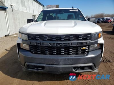 Piąte zdjęcie samochodu w środku: 2021 CHEVROLET SILVERADO K1500 VIN:3GCNYAEK3MG362615 - miniatura