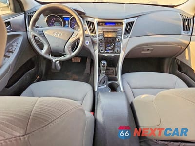 Zdjęcie 8 z 11 samochodu: 2013 HYUNDAI SONATA HYBRID BASE VIN:KMHEC4A44DA086236 - miniatura