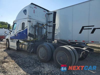 Trzecie zdjęcie samochodu z tyłu: 2023 FREIGHTLINER CASCADIA 126 SEMI TRUCK VIN:3AKJHHDR2PSUL8934 - miniatura