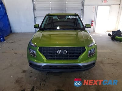 Piąte zdjęcie samochodu w środku: 2021 HYUNDAI VENUE VIN:KMHRB8A3XMU079261 - miniatura