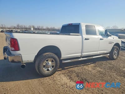Trzecie zdjęcie samochodu z tyłu: 2016 RAM 2500 ST VIN:3C6UR5HL0GG222893 - miniatura