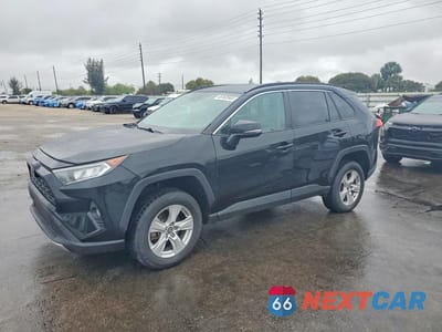 2020 TOYOTA RAV4 XLE 2T3W1RFV7LC050989 - główne zdjęcie licytacji z USA - miniatura