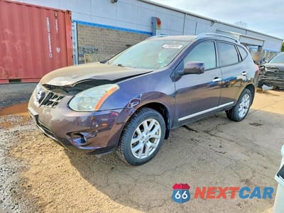 2013 NISSAN ROGUE S JN8AS5MV4DW132056 - główne zdjęcie licytacji z USA - miniatura