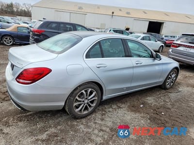 Trzecie zdjęcie samochodu z tyłu: 2015 MERCEDES-BENZ C 300 4MATIC VIN:55SWF4KB5FU096411 - miniatura