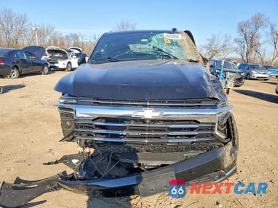 Piąte zdjęcie samochodu w środku: 2026 CHEVROLET SUBURBAN K1500 LT VIN:1GNS6CKD2TR110063 - miniatura