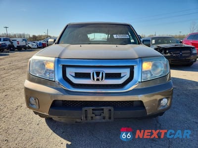 Piąte zdjęcie samochodu w środku: 2010 HONDA PILOT EXL VIN:5FNYF4H54AB023714 - miniatura