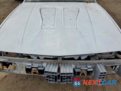 Zdjęcie 11 z 12 samochodu: 1988 CHEVROLET CAMARO VIN:1G1FP21F7JL180736 - miniatura